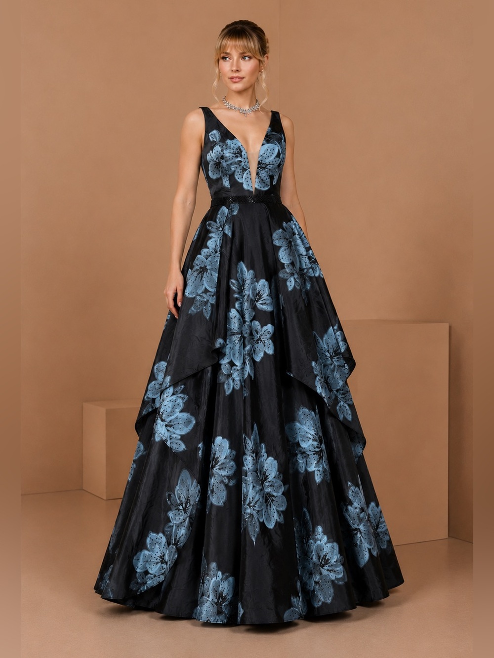 NWT Ellie Wilde Mon Cheri Floral Jacquard
Embellished Layered Maxi Gown 2
